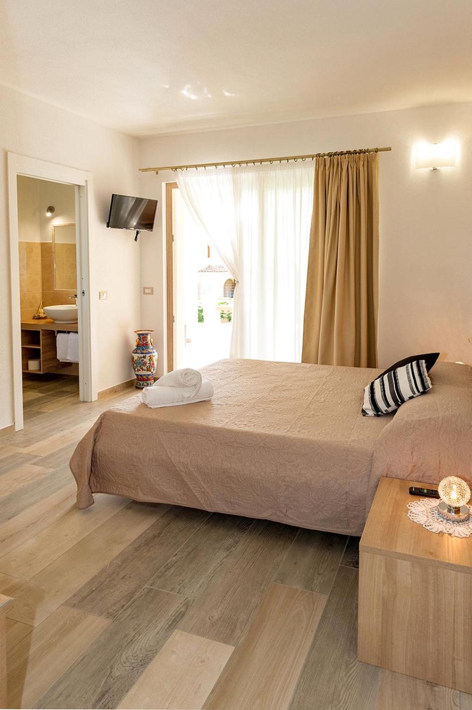 Molarotto Camere Con Angolo Cottura San Teodoro  Exteriér fotografie