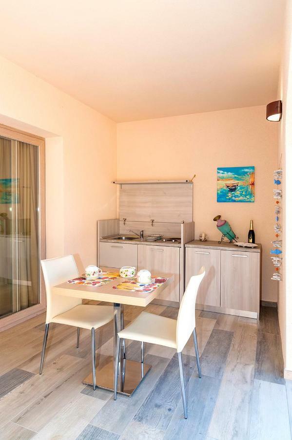 Molarotto Camere Con Angolo Cottura San Teodoro  Exteriér fotografie