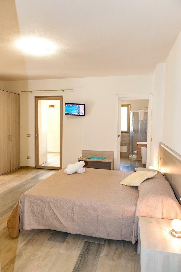 Molarotto Camere Con Angolo Cottura San Teodoro  Exteriér fotografie
